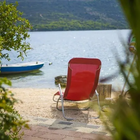 Arc - 5 M From Beach * Poljica (Trogir)