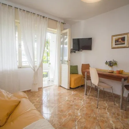 Arc - 5 M From Beach Poljica (Trogir)
